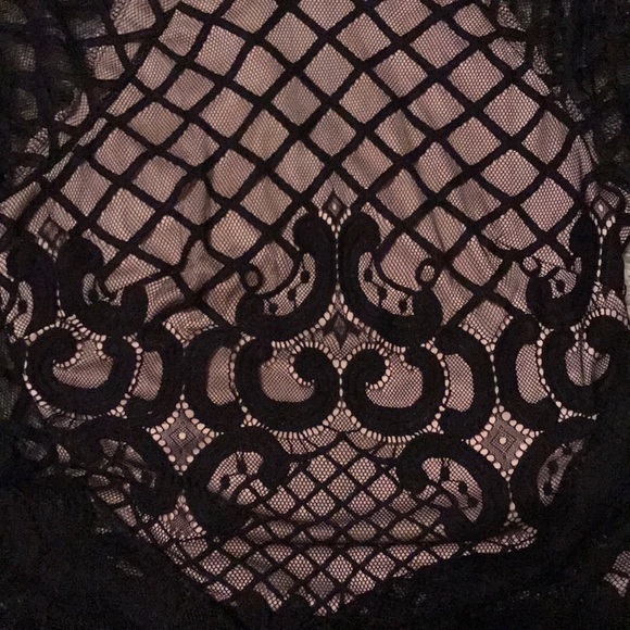 Black lace bodysuit - Picture 2 of 4